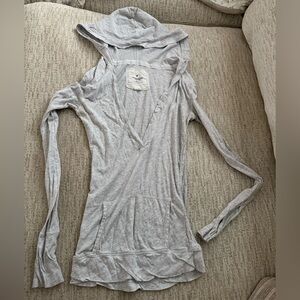 Women’s grey American eagle hoodie with front pocket